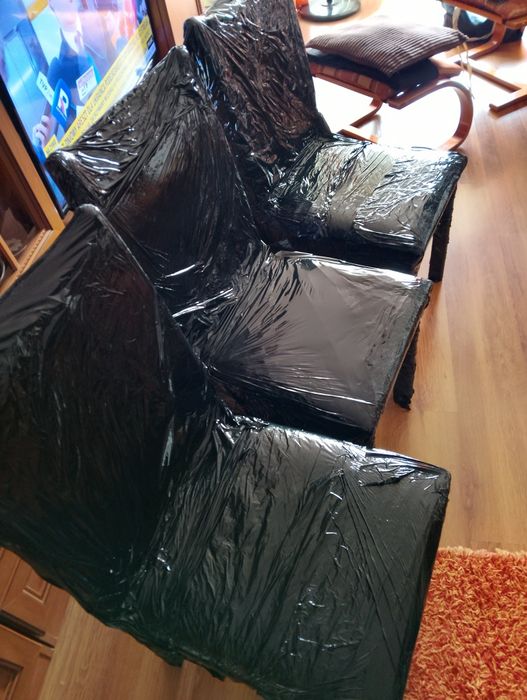 Stół rozkładany PRL+3 krzesła. Szyba gratis dla chętnego.