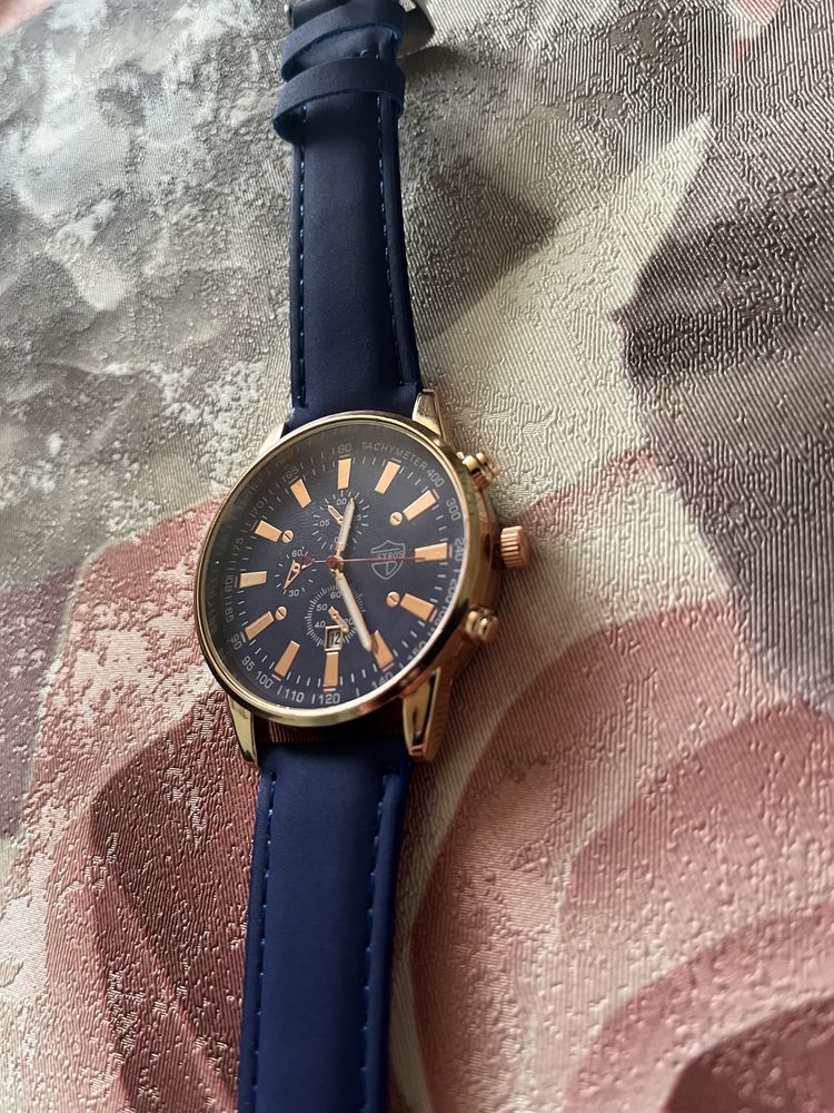 Класичний наручний годинник(синій)