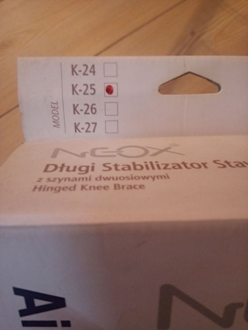 Długi stabilizator stawu skokowego air flex