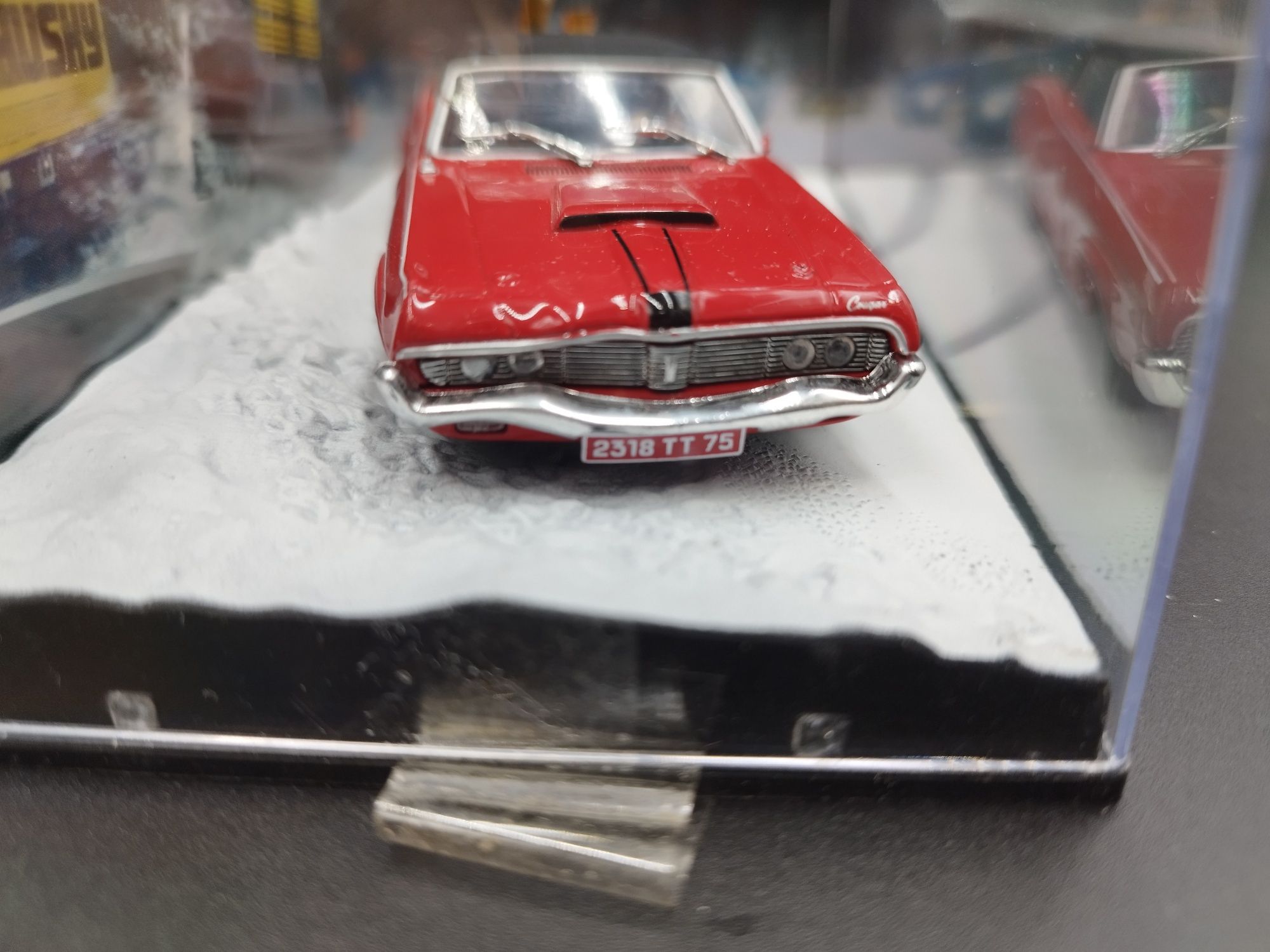 1:43 Altaya Mercury Cougar James Bond 007 model