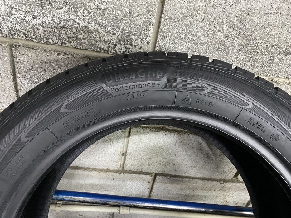Зимові шини 235/55 R19 (105V) GOOD YEAR