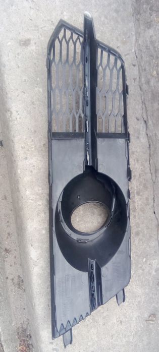 Решетка бампера audi a6 c7 права