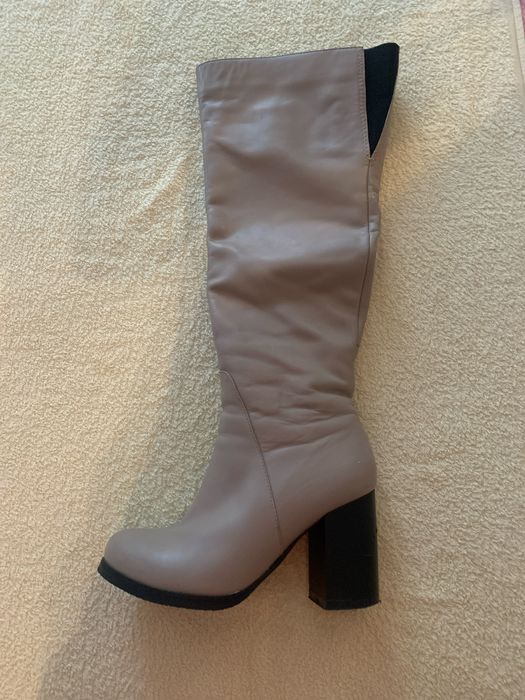 Жіночі чоботи. 37 позмір