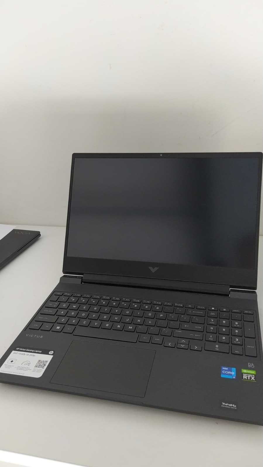 Portátil HP Victus 15-fa0032dx i7-12650H RTX 3050 Ti Não liga