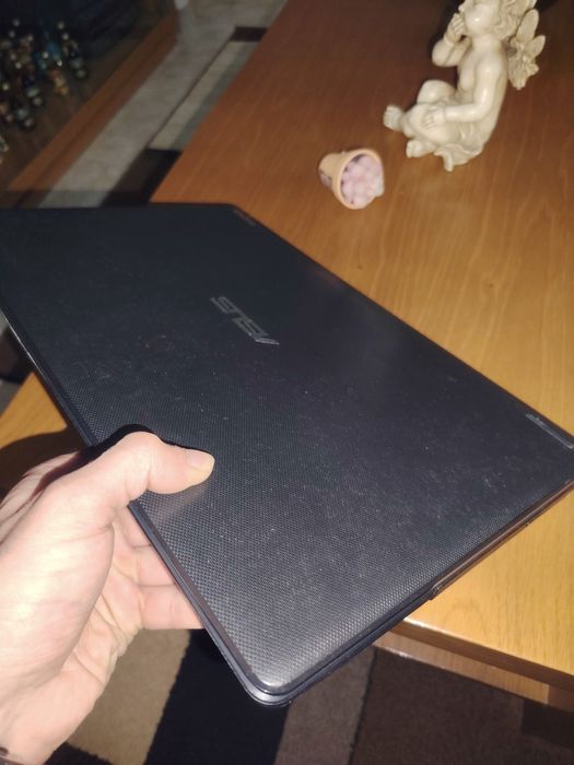 Portátil ASUS X552C