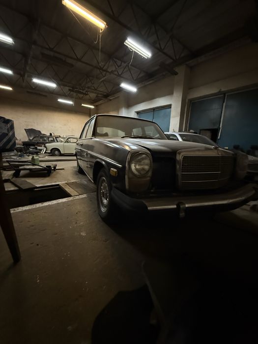 OkazjaMercedes w114 280 jeździ bez rdzy  !