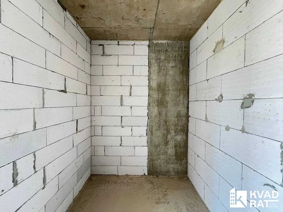 Продаж 1-кім квартири неподалік озера та парку