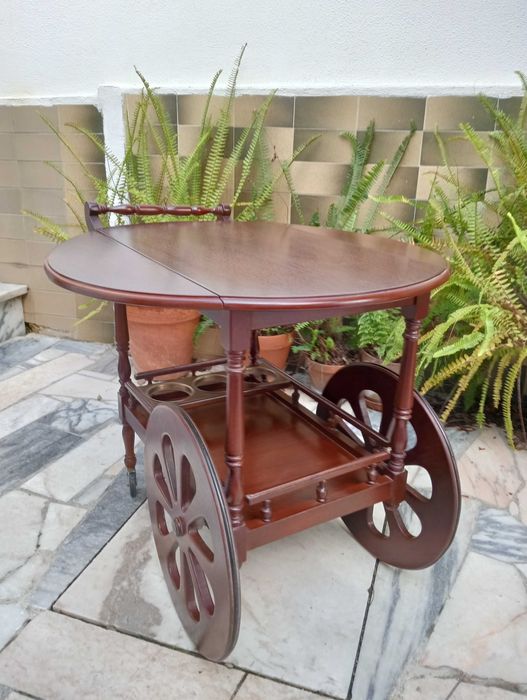 Carrinho de Chá de madeira