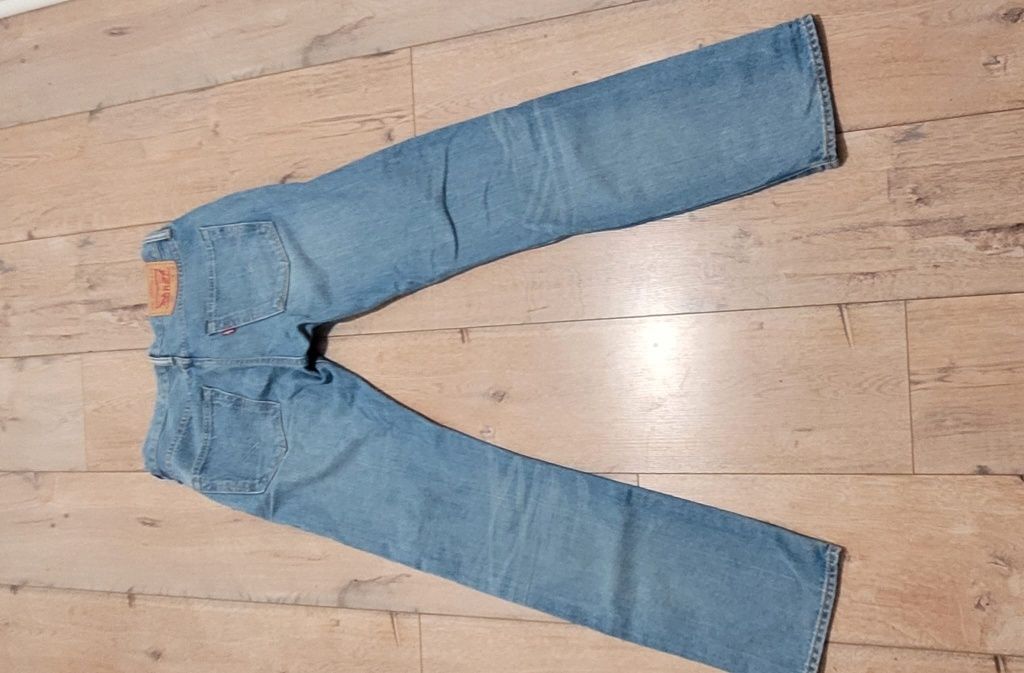 Levi's 501 oryginalne 28/32