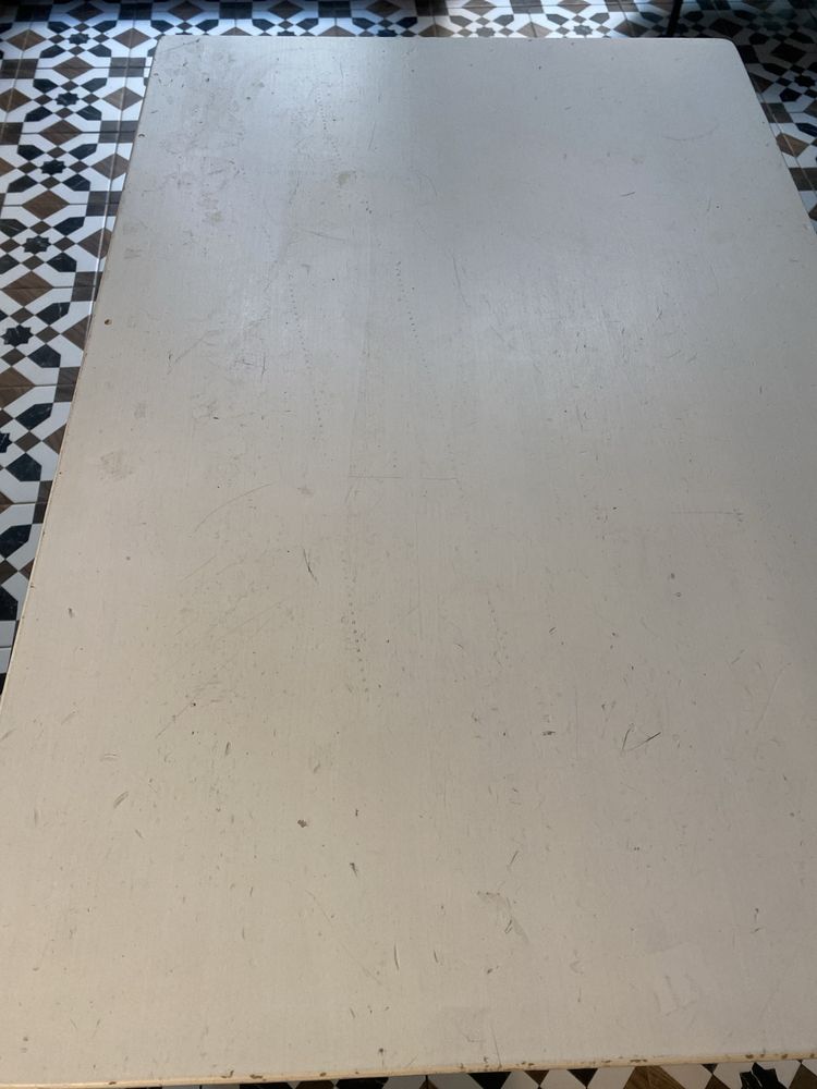 Mesa ikea para crianças pintarem