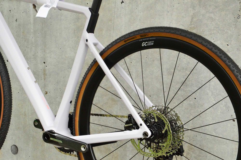 ROSE Backroad SRAM Force AXS XPLR 1x12 karbon koła i kokpit 55-M 59-XL