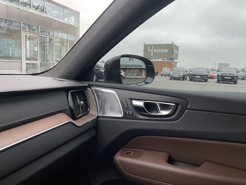 Volvo XC60 Recharge 2022 Plug-In Hybrid T8 & T8 Polestar eAWD