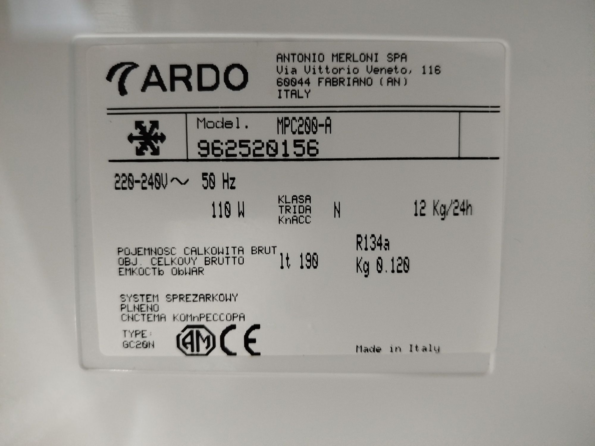 Морозильна камера фірми ARDO, модель MPC200-A