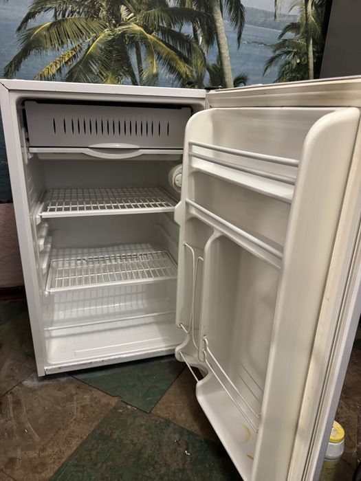 Продам холодильник  в гарному стані