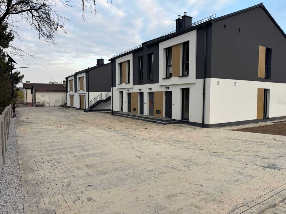 Budowa domów do stanu deweloperskiego i pod klucz