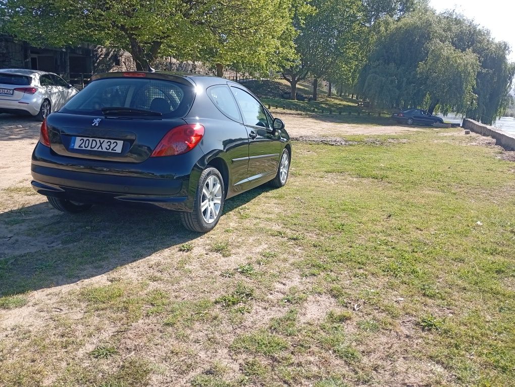 Peugeot 207 1.4 HDI