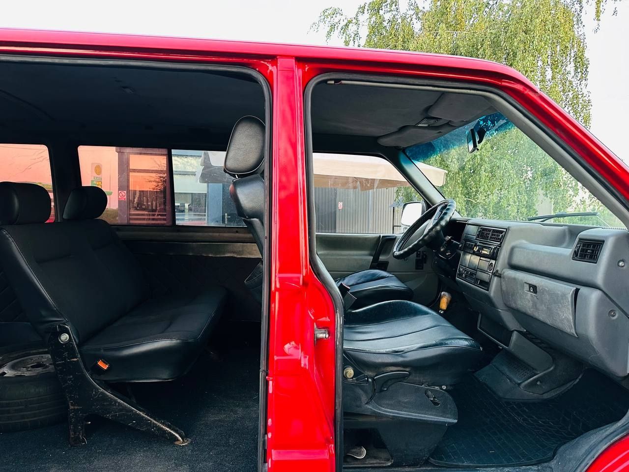 Продам автомобиль Volkswagen T4 в отличном состоянии.
