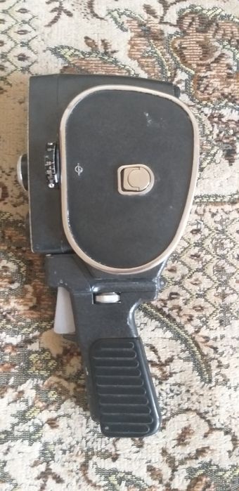 Старинна Кінокамера