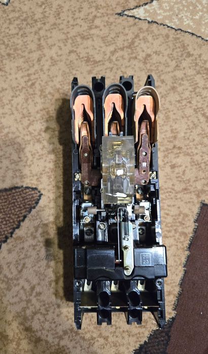 Вимикач А3716 20А