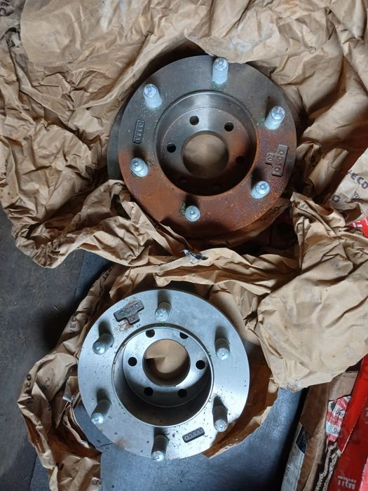 2X Tarcza hamulcowa przód piasta Iveco Daily bliźniak oryginał nówki