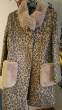 Пальто жіноче з леопардовим принтом