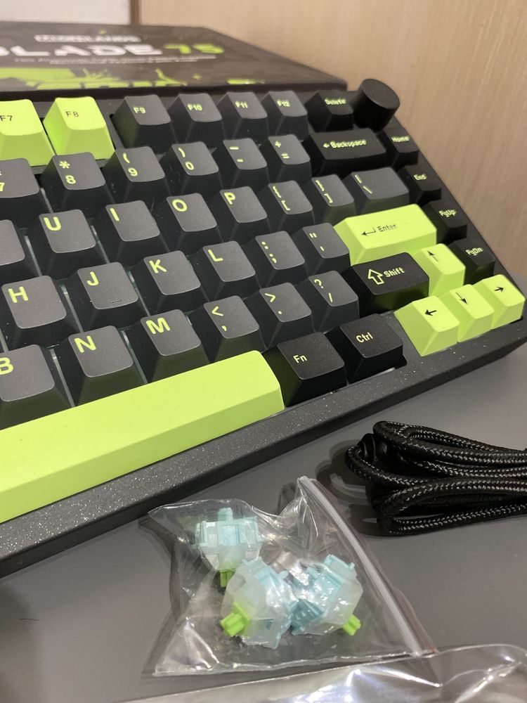 НОВИНКА! Бездротова клавіатура MechLands Blade75