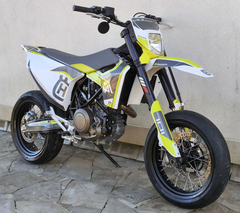 Husqvarna 701  (2023) SUPER MOTO (KTM690,GAS GAS700)