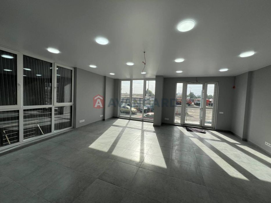 Продаж приміщення | Фасад | ЖК 'Метро Парк'| вул. Кам'янська 127А