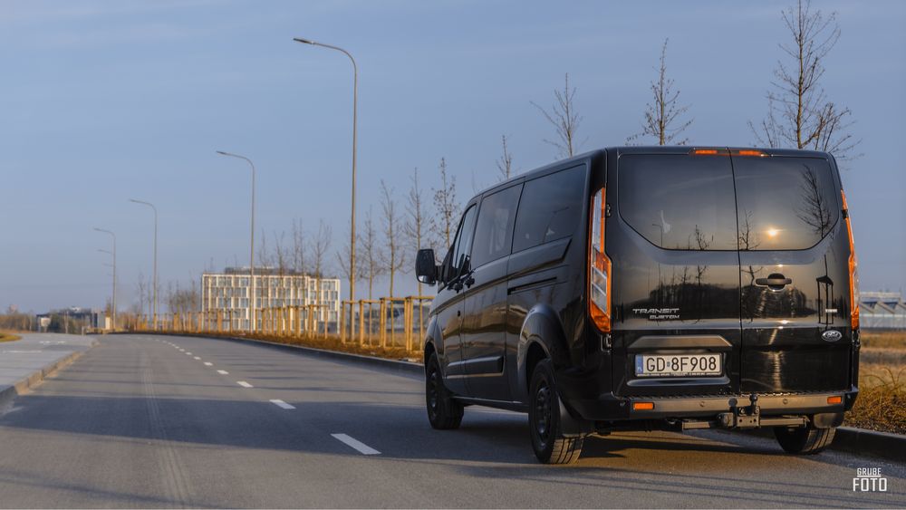 Wynajem BuSa - Ford Transit Custom 9 - osobowy