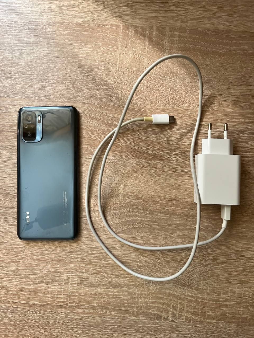 Телефон Xiaomi Redmi Note 10