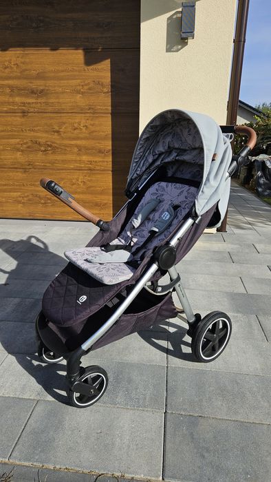 Wózek spacerowy PETITE&MARS Royal -jak nowy