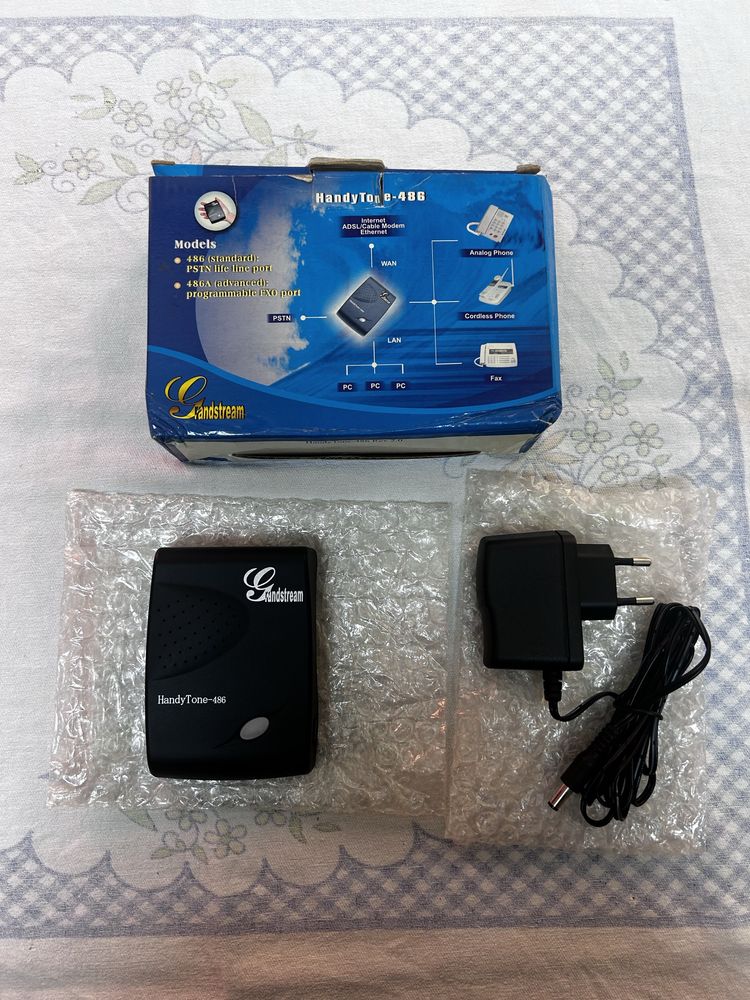 Adaptador VoIP analógico Grandstream HandyTone 486 2FXS (plugue UE)