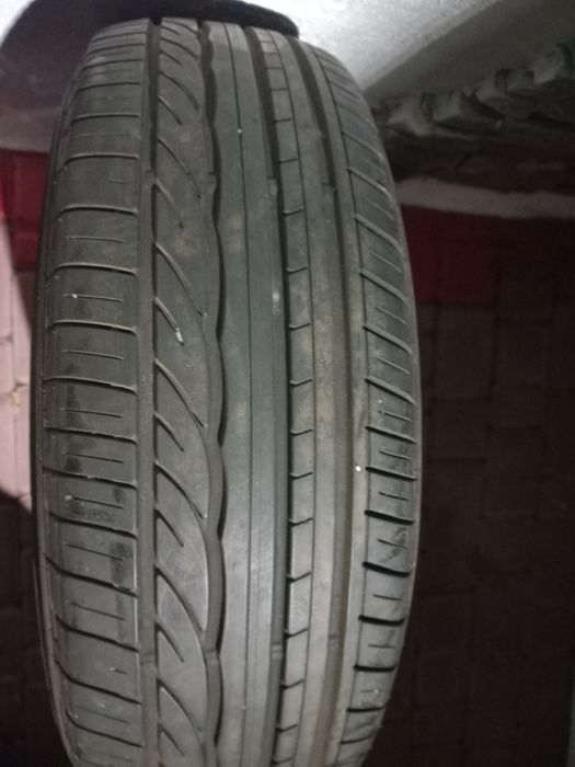 Продам покрышку  данлоп