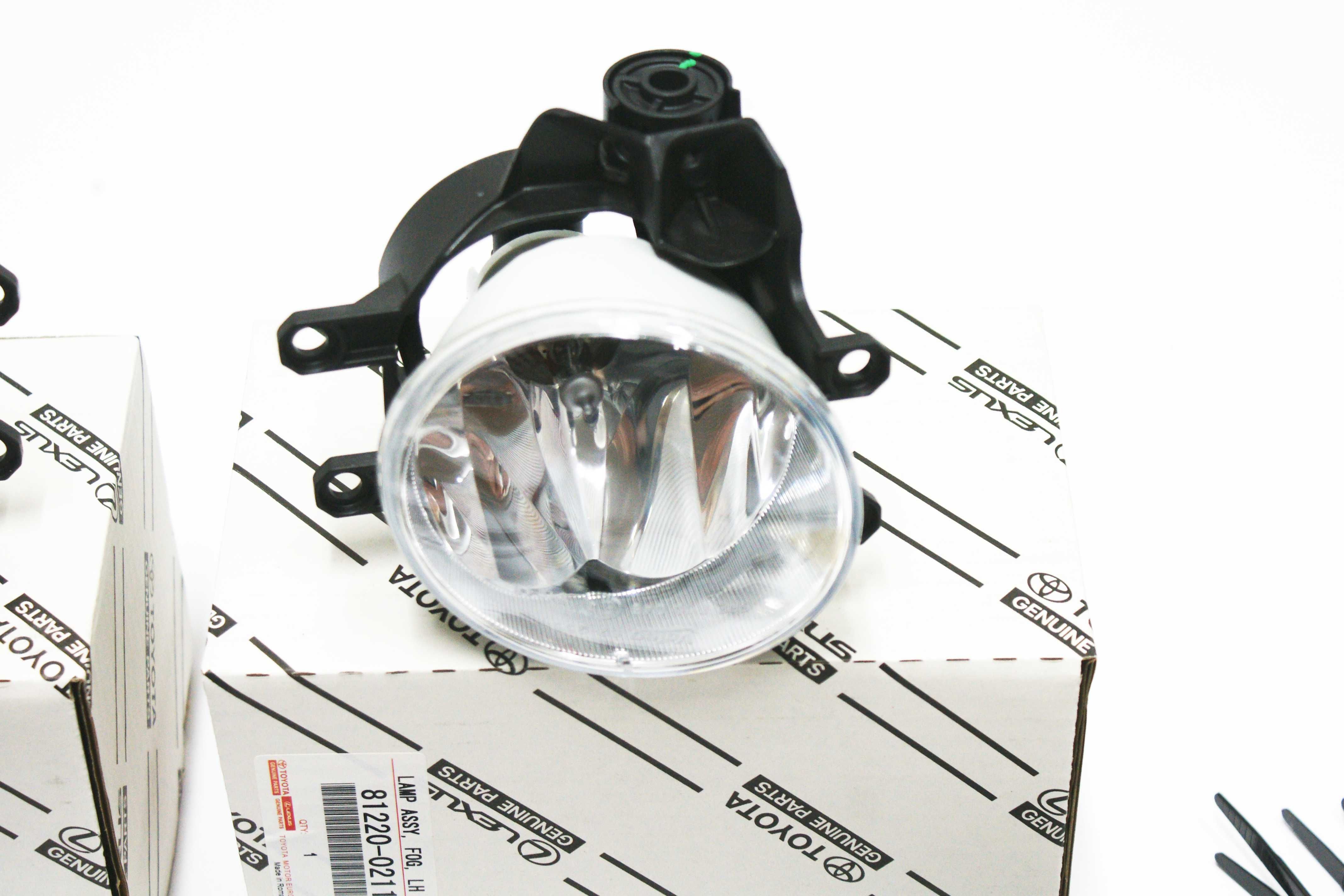 Halogeny z wiązką halogen OE Toyota Aygo MY14 Verso Yaris C-HR Auris