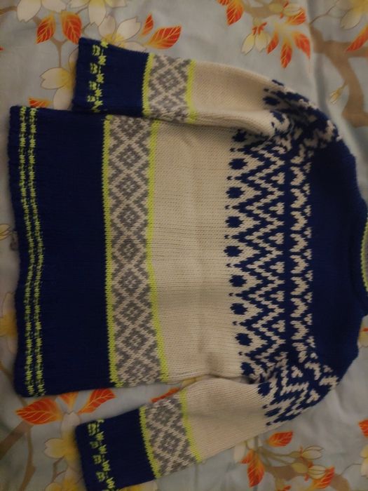 Sweter United Colors of Benneton rozmiar.110