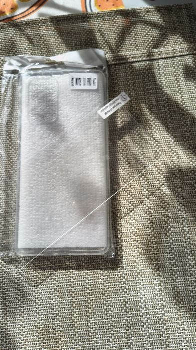 Etui przystaje i 5 szybek Xiaomi Redmi Note 10 pro 4g