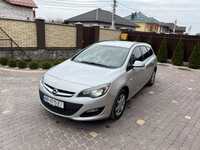 Продам Opel Astra J 2013 1.7 CDTI