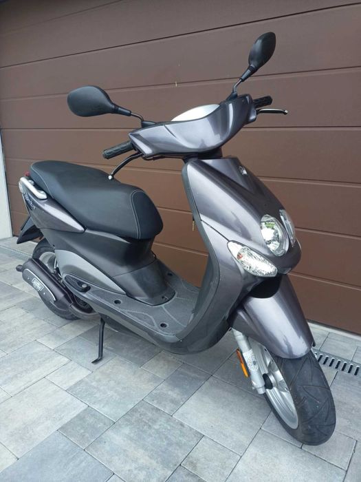 Skuter Yamaha Neos YN50 z 2010 roku z Austrii.