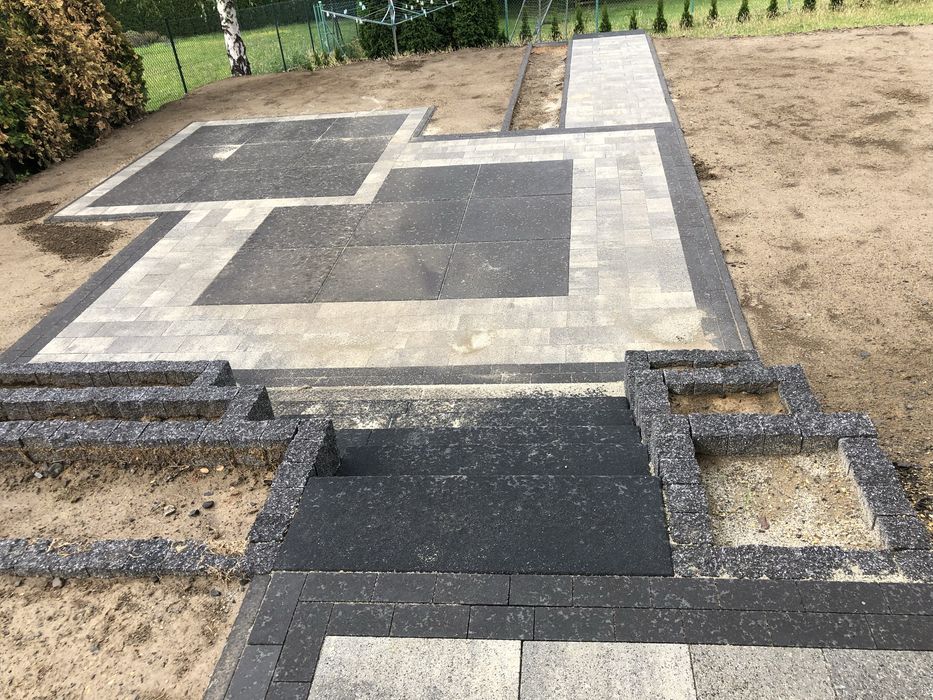 Brukarstwo roboty ziemne kanalizacje ogrodzenia niwelacja tere Koparki