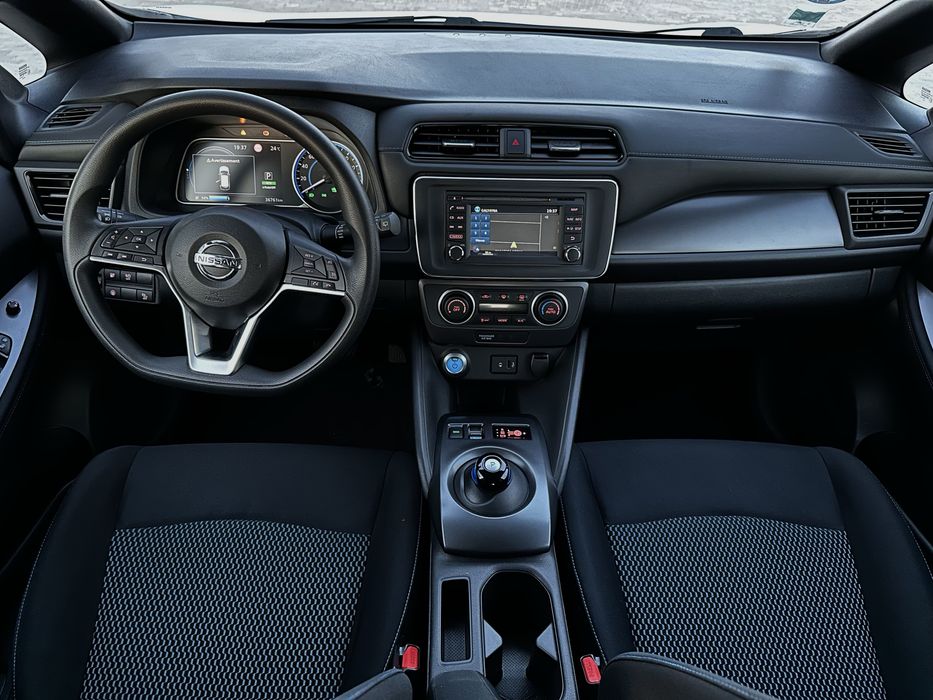 Nissan Leaf 2019 року з оригінальним пробігом 35 тис.км