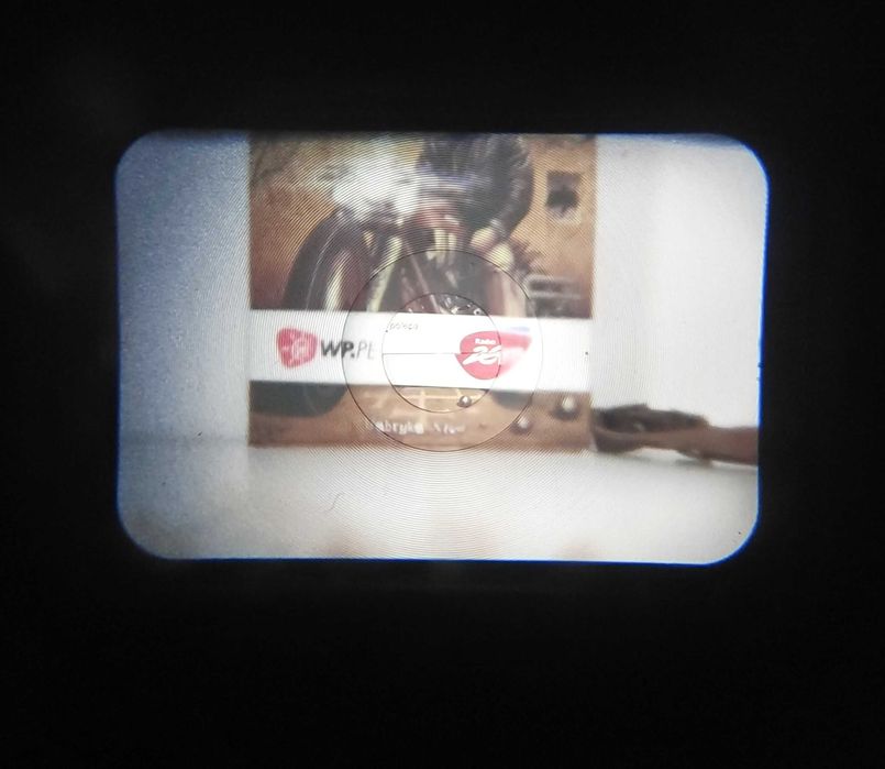 Analogowa lustrzanka PRAKTICA IV f w kolekcjonerskim zestawie