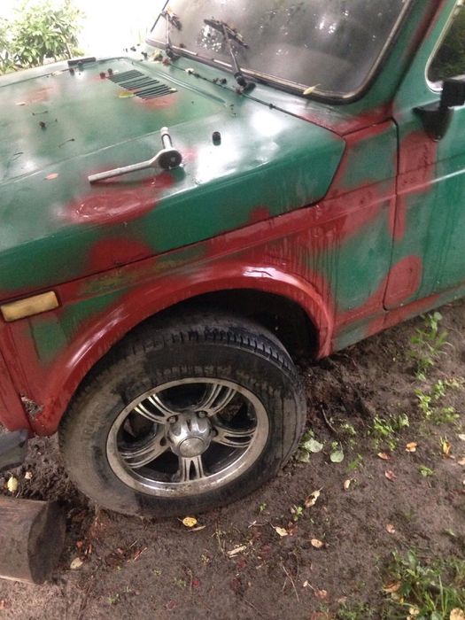 Продам ниву на ходу або обміняю на легкове авто чи мото