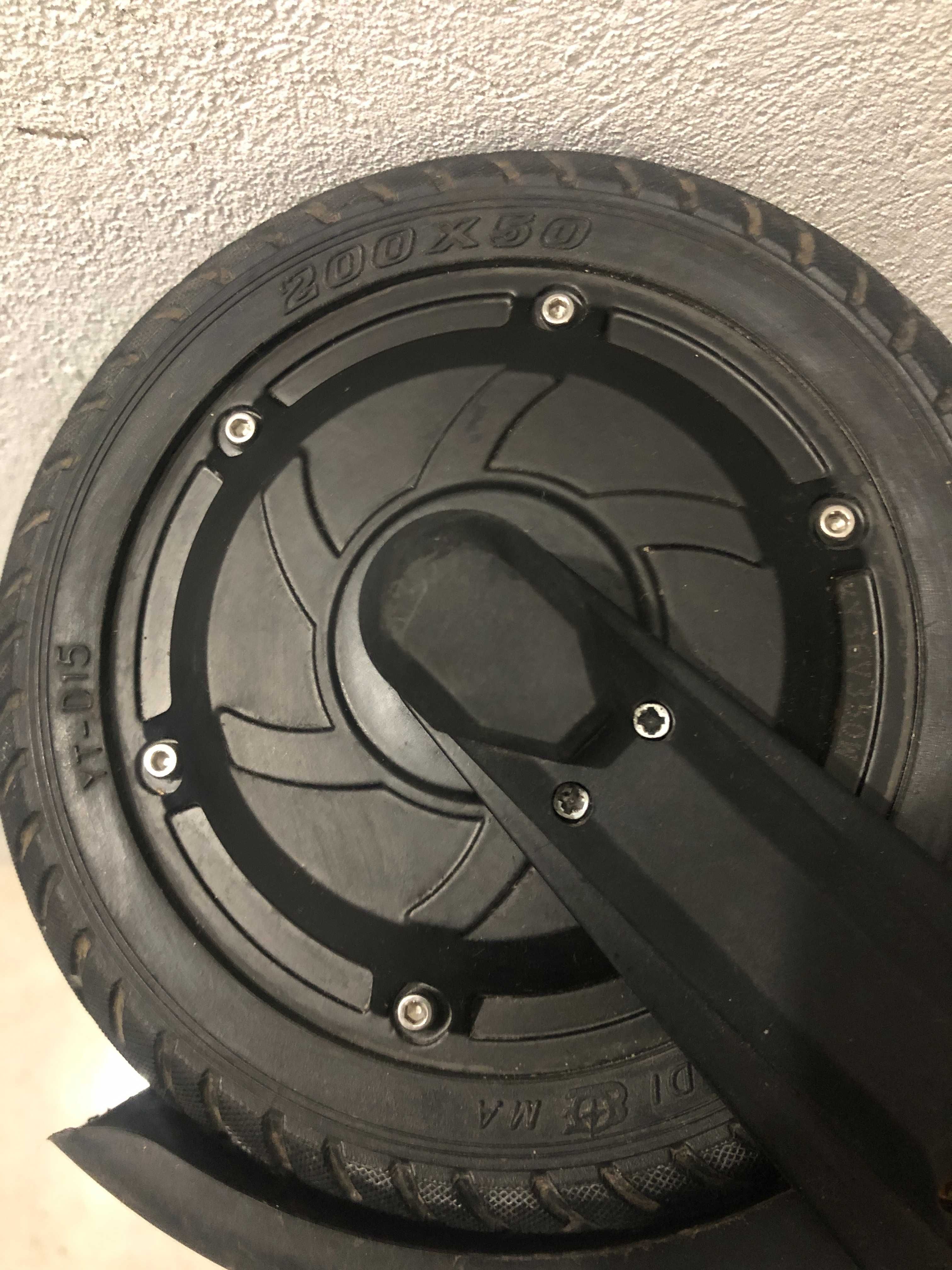 Электросамокат Scale Sports