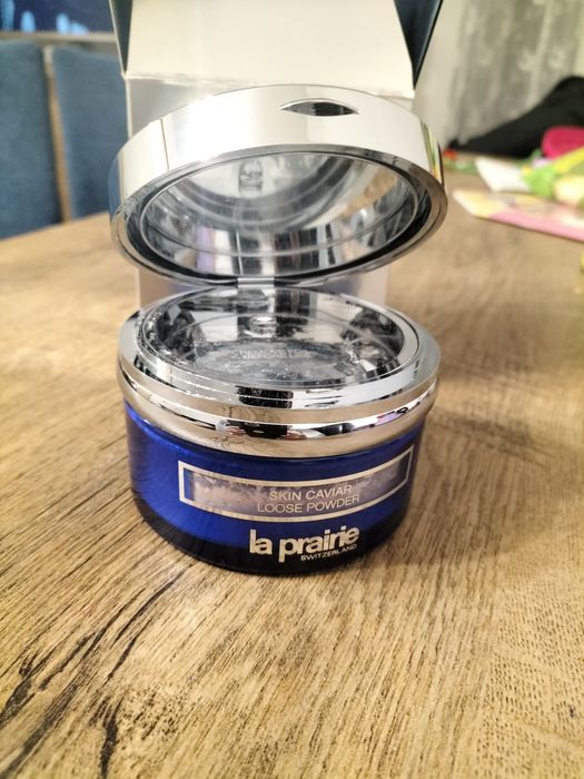 Oryginalny świeży puder La prarie loose powder odcieniu T0