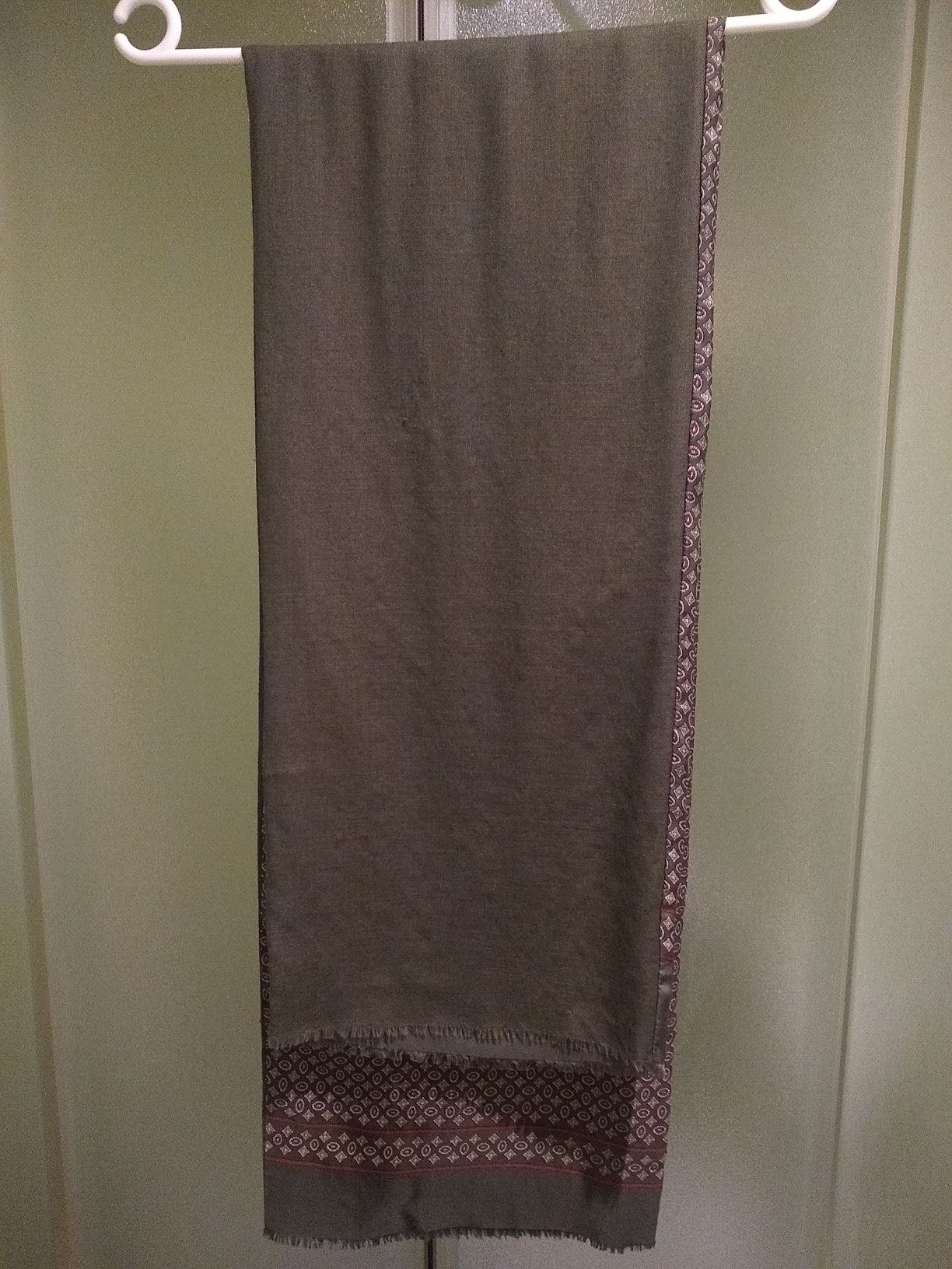 Włoski elegancki dwustronny szal, 100% Jedwab, 100% Wełna, 135 x 27 cm