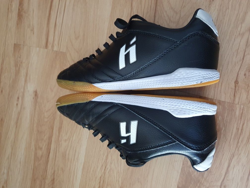 Buty halówki Huari roz. 39