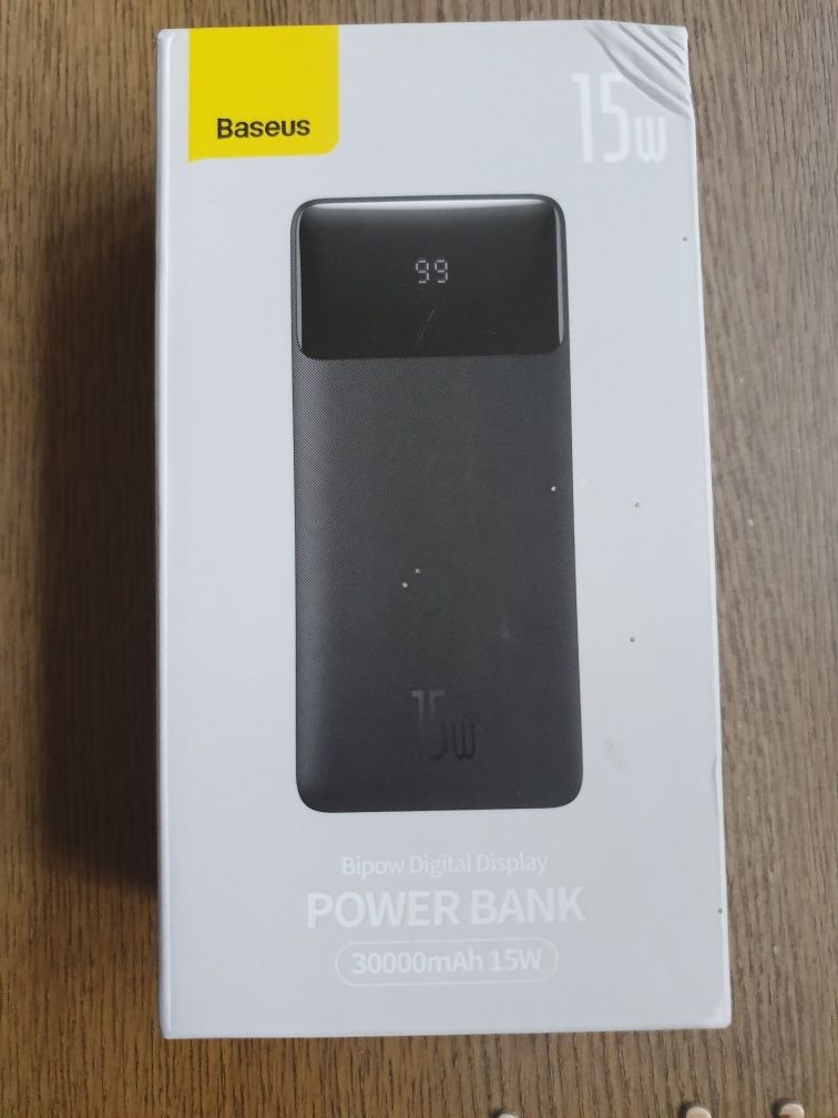 Powerbank Basseus.