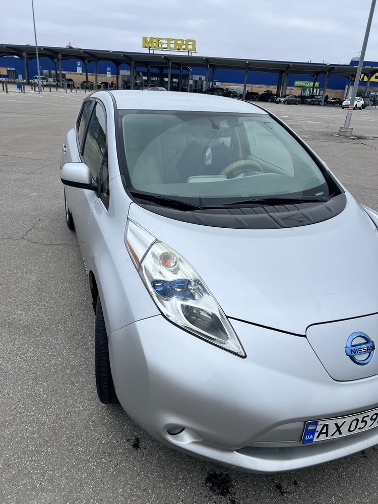 Продам Nissan leaf. Ниссан лиф