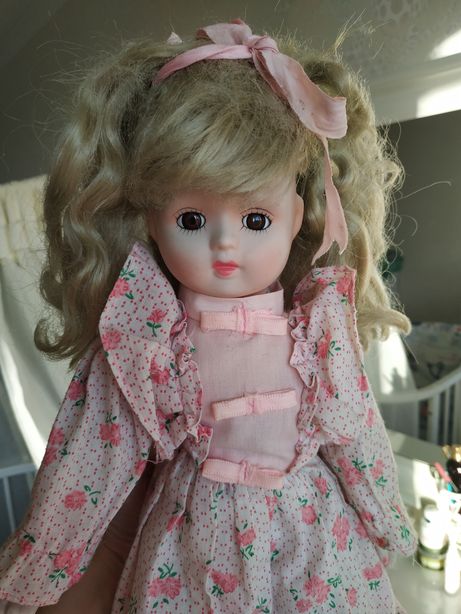 Фарфоровая винтажная кукла 60х годов Германия