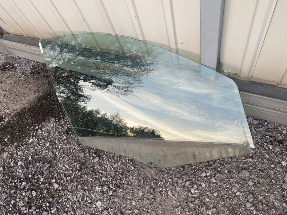 Fiat Panda 2 szyba z drzwi prawa prawy przod